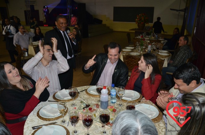 São João Batista organiza jantar dançante para casais
