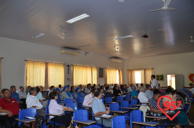 Assessor da CNBB ministra palestra no IPAD