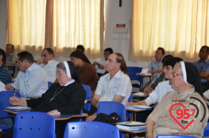 Assessor da CNBB ministra palestra no IPAD