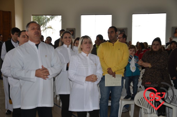 Equipes de N.S. realizam missa mensal na Paróquia Sagrado C. Jesus