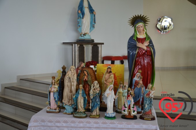 Equipes de N.S. realizam missa mensal na Paróquia Sagrado C. Jesus