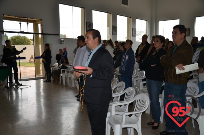 Equipes de N.S. realizam missa mensal na Paróquia Sagrado C. Jesus
