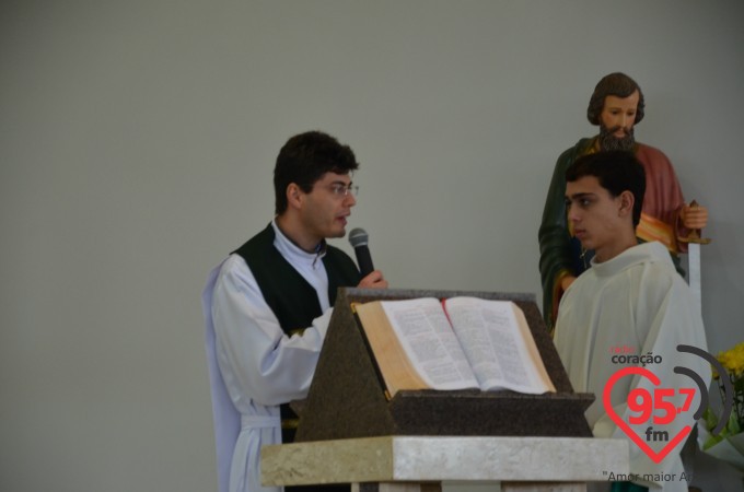 Equipes de N.S. realizam missa mensal na Paróquia Sagrado C. Jesus