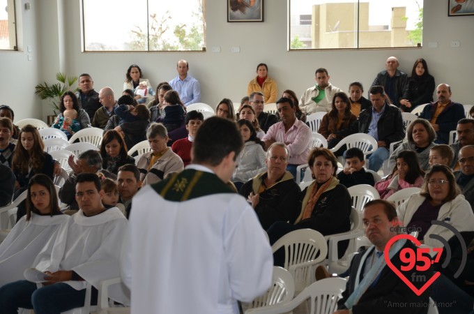 Equipes de N.S. realizam missa mensal na Paróquia Sagrado C. Jesus