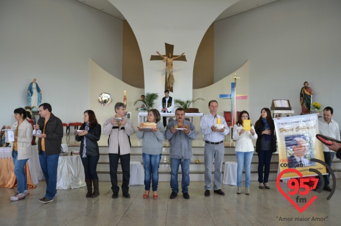 Equipes de N.S. realizam missa mensal na Paróquia Sagrado C. Jesus