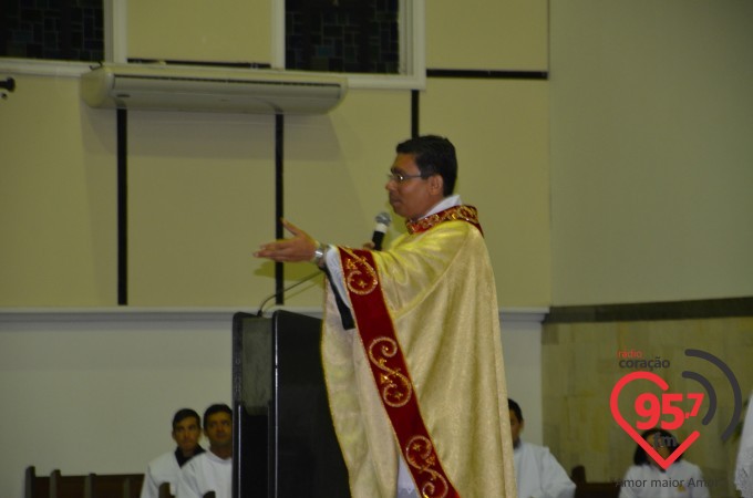Padre Alexsandro completa dois anos de sacerdócio