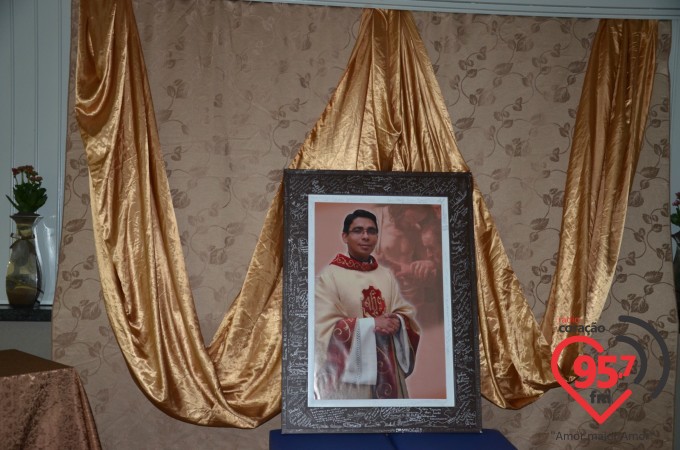 Padre Alexsandro completa dois anos de sacerdócio