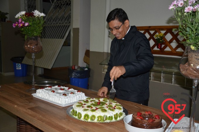 Padre Alexsandro completa dois anos de sacerdócio