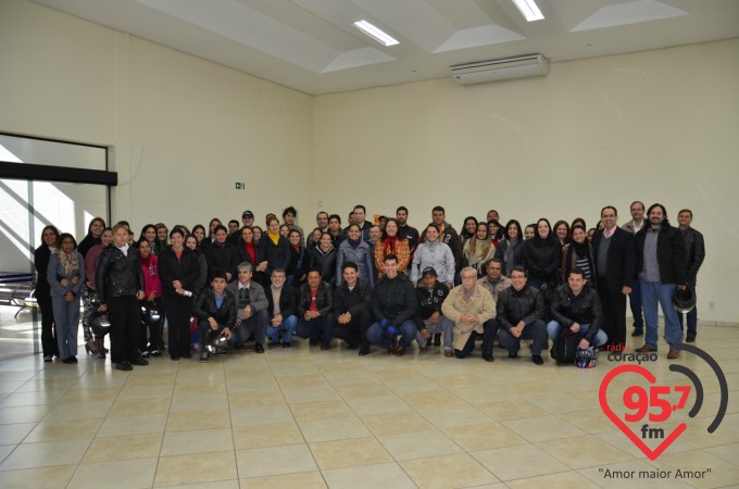 Aced realiza palestra motivacional com Valdir da Costa