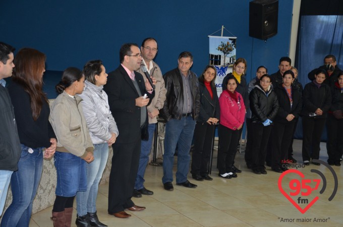 Aced realiza palestra motivacional com Valdir da Costa