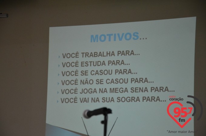 Aced realiza palestra motivacional com Valdir da Costa
