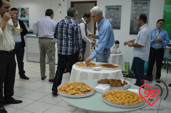 Sicoob realiza café da manhã para integração dos cooperados