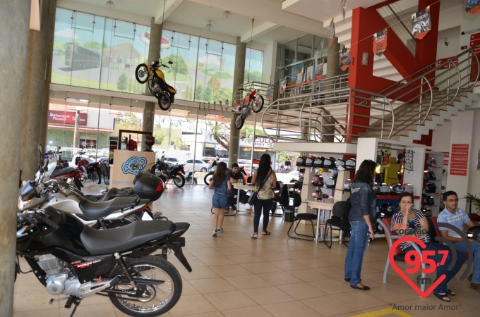 Nara Motos sorteia prêmios na semana de aniversário