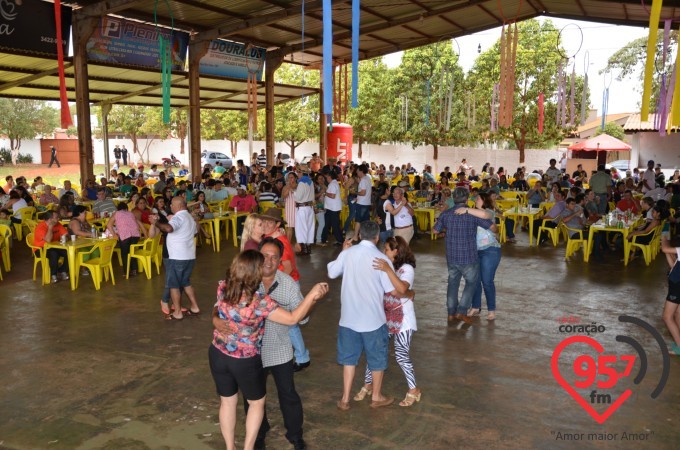 Colônia Paraguaia realiza almoço de confraternização