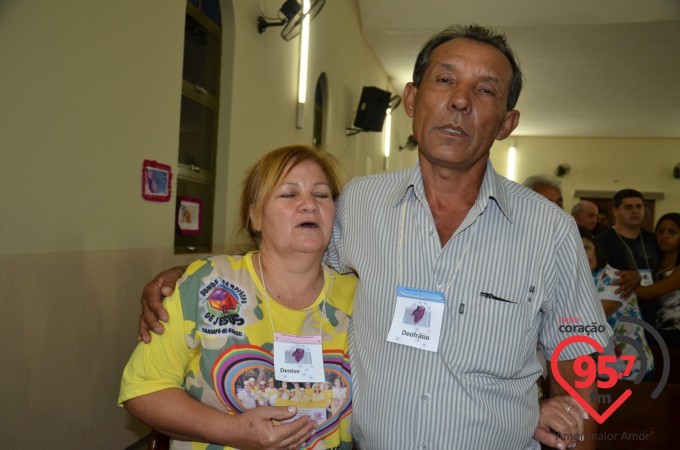 Integrantes da Rádio Coração FM realizam retiro para casais em Jateí