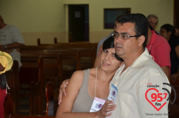 Integrantes da Rádio Coração FM realizam retiro para casais em Jateí