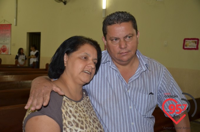 Integrantes da Rádio Coração FM realizam retiro para casais em Jateí
