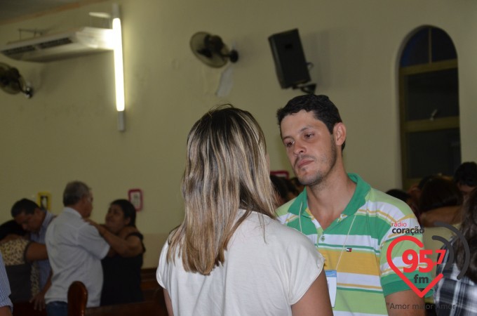 Integrantes da Rádio Coração FM realizam retiro para casais em Jateí