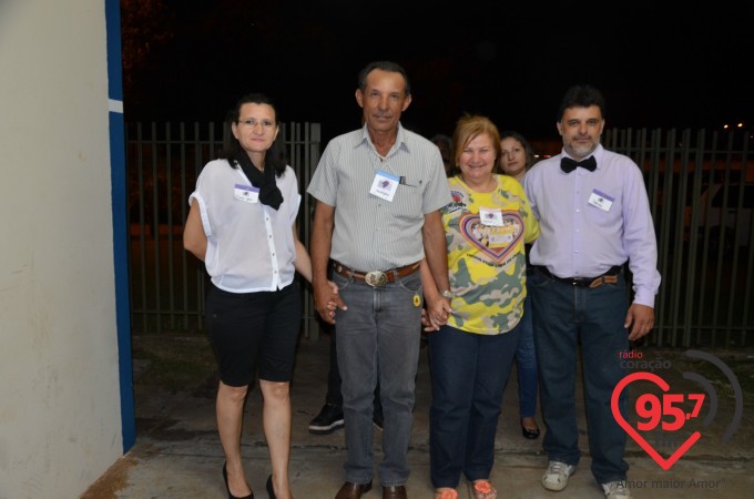 Integrantes da Rádio Coração FM realizam retiro para casais em Jateí