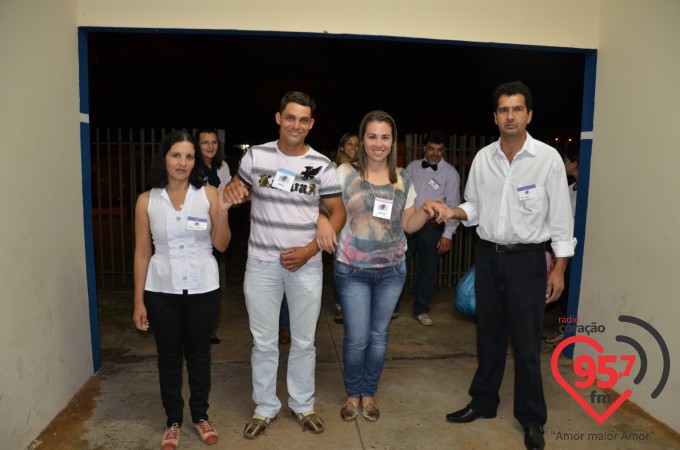 Integrantes da Rádio Coração FM realizam retiro para casais em Jateí