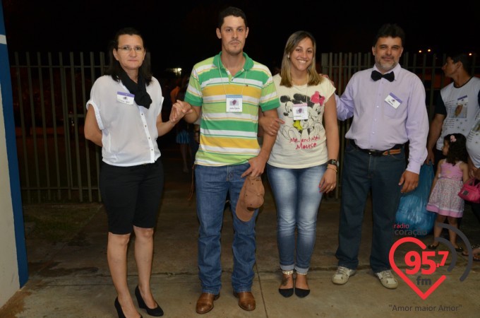 Integrantes da Rádio Coração FM realizam retiro para casais em Jateí