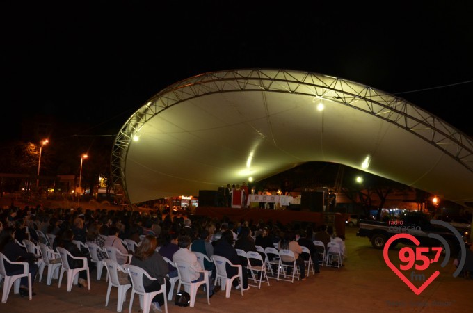 Show na praça Antonio João com Rodrigo Ferreira