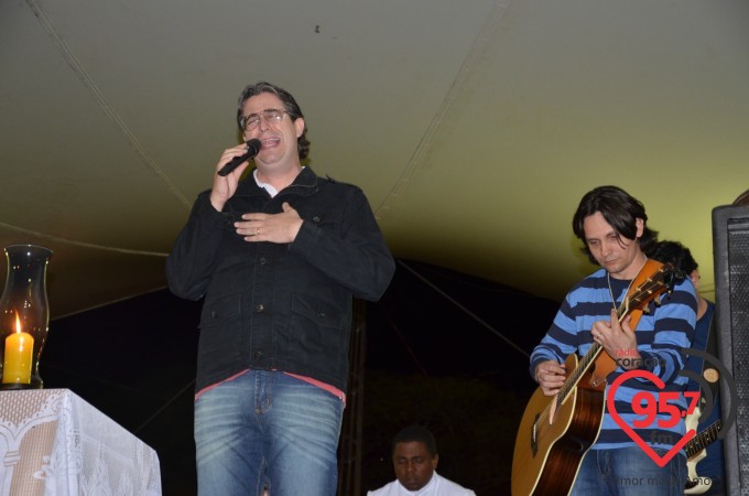 Show na praça Antonio João com Rodrigo Ferreira