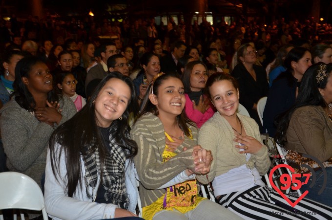 Show na praça Antonio João com Rodrigo Ferreira