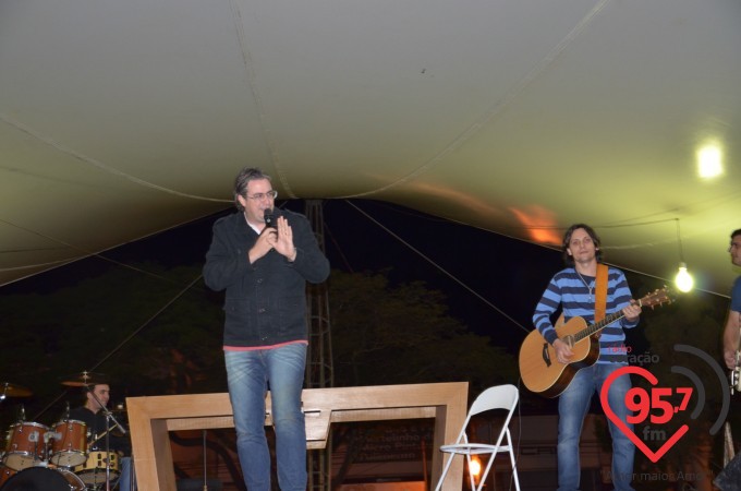 Show na praça Antonio João com Rodrigo Ferreira