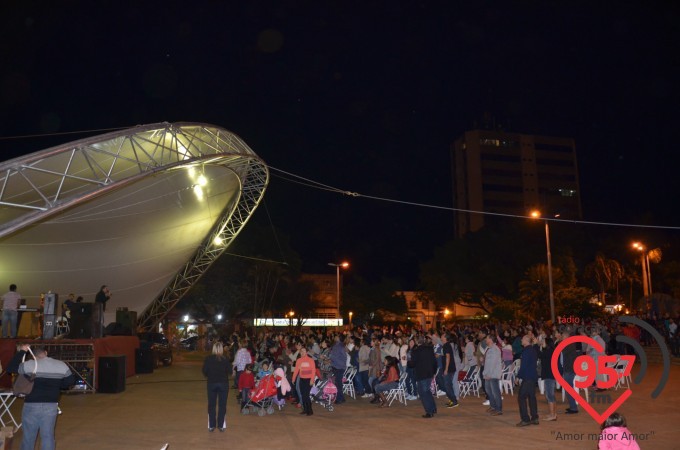 Show na praça Antonio João com Rodrigo Ferreira