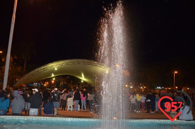 Show na praça Antonio João com Rodrigo Ferreira