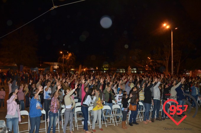 Show na praça Antonio João com Rodrigo Ferreira