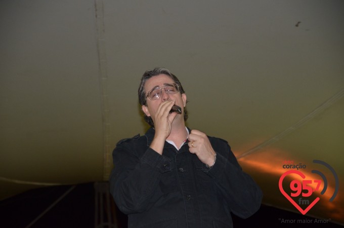 Show na praça Antonio João com Rodrigo Ferreira
