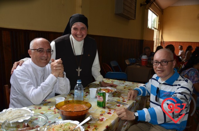Santuário de Sta. Terezinha comemora antecipadamente o dia da Padroeira