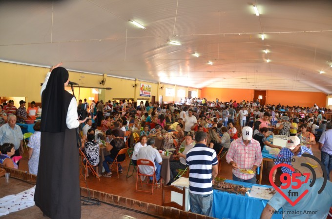Santuário de Sta. Terezinha comemora antecipadamente o dia da Padroeira
