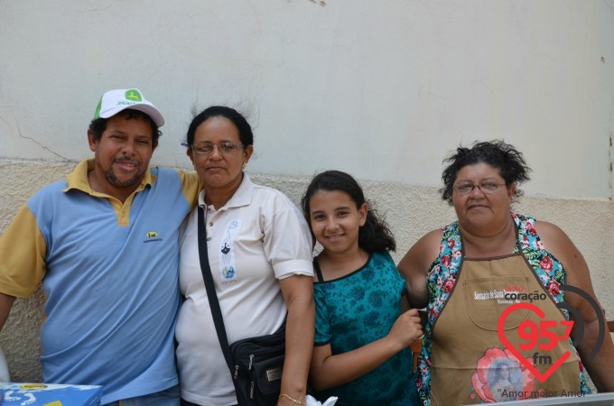 Santuário de Sta. Terezinha comemora antecipadamente o dia da Padroeira