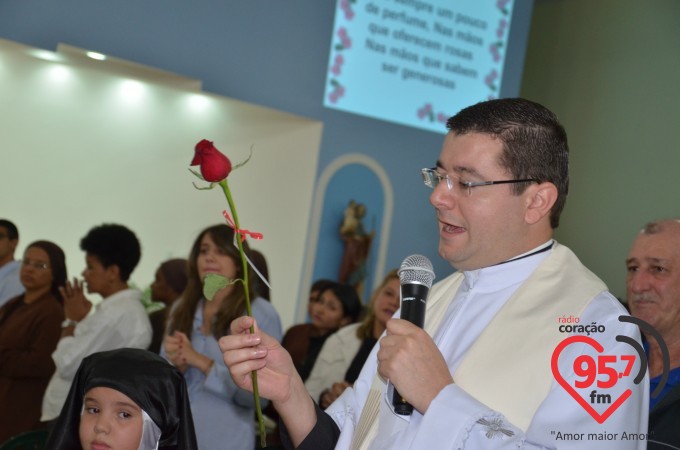 Paróquia Santa Teresinha celebra o dia da padroeira com encerramento da novena