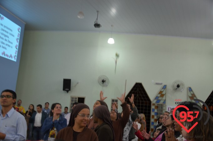 Paróquia Santa Teresinha celebra o dia da padroeira com encerramento da novena