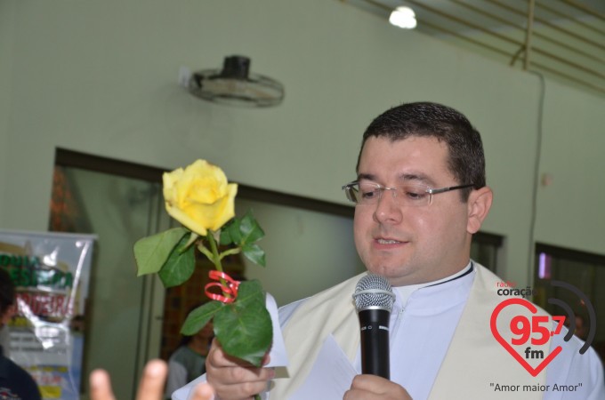 Paróquia Santa Teresinha celebra o dia da padroeira com encerramento da novena