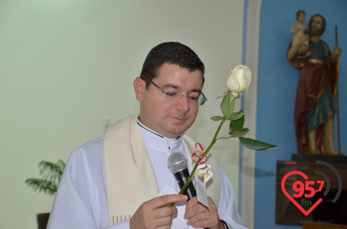 Paróquia Santa Teresinha celebra o dia da padroeira com encerramento da novena
