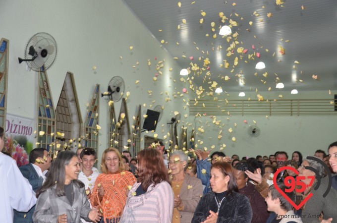 Paróquia Santa Teresinha celebra o dia da padroeira com encerramento da novena