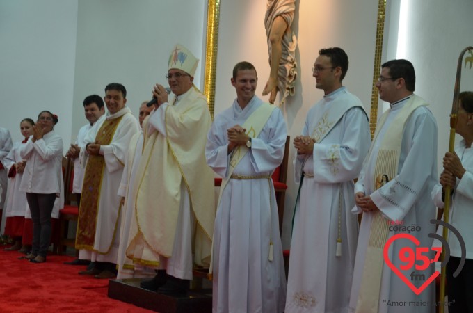 Paróquia Santa Teresinha celebra o dia da padroeira com encerramento da novena