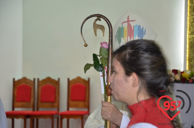 Paróquia Santa Teresinha celebra o dia da padroeira com encerramento da novena