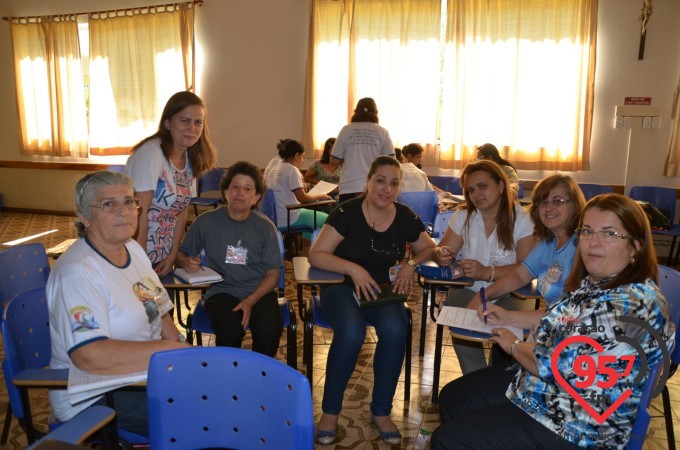 Ipad realiza escola catequética com equipe da Rádio Coração FM