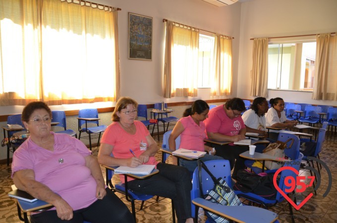 Ipad realiza escola catequética com equipe da Rádio Coração FM