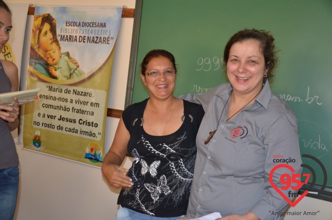 Ipad realiza escola catequética com equipe da Rádio Coração FM