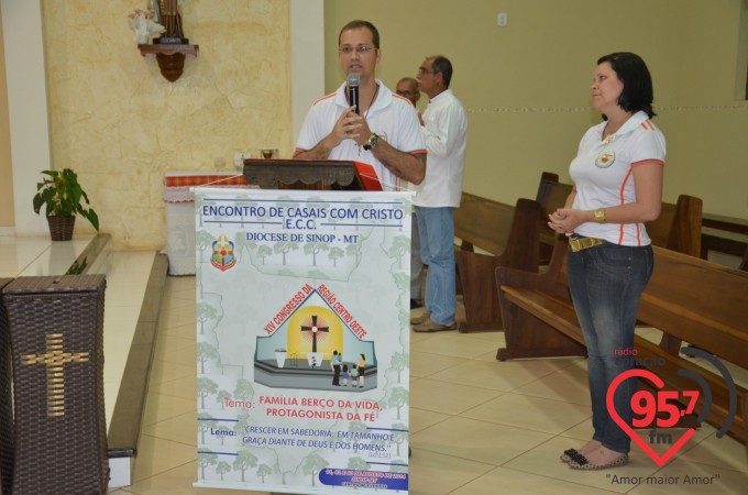 Paróquia Bom Jesus de Dourados celebra missa anual com membros do ECC