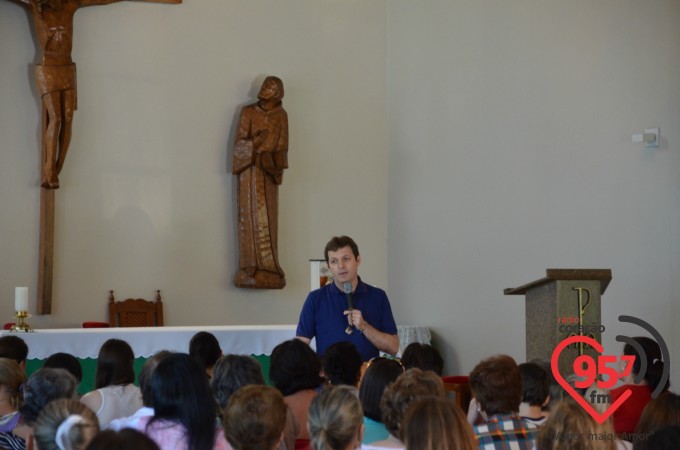 Igreja São Francisco realiza encontro de mulheres