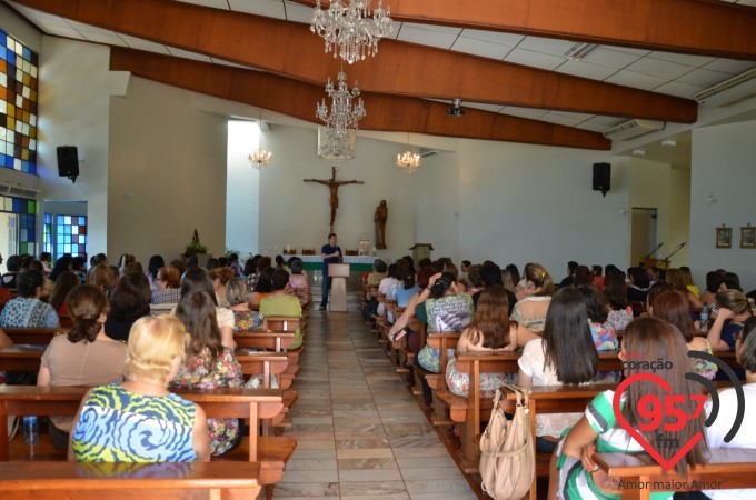 Igreja São Francisco realiza encontro de mulheres