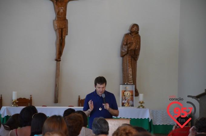 Igreja São Francisco realiza encontro de mulheres
